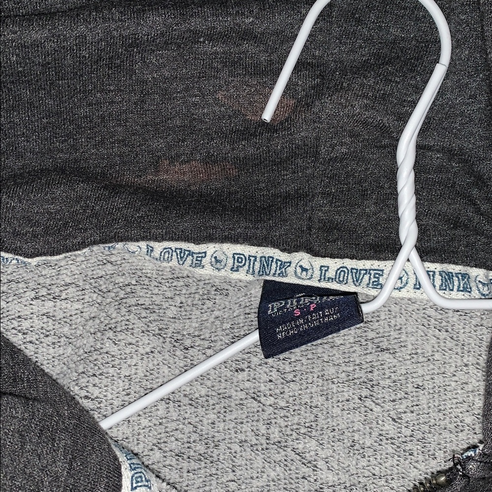 Vs full zip - Picture 2 of 3